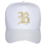 Boné Snapback Branco Logo Dourado